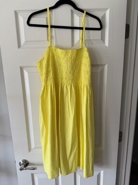 Universal Thread Lemon Yellow Smocked Top